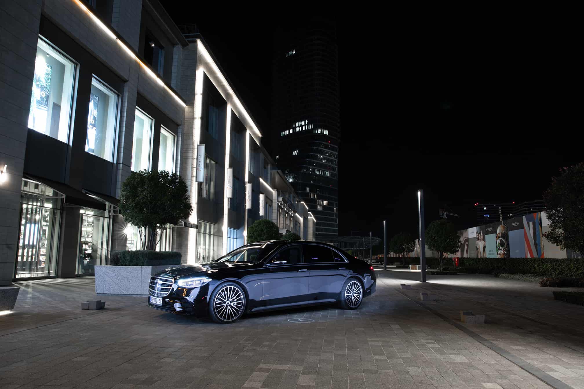 Mercedes S Class In Front Of The Galeria Shopping Mall